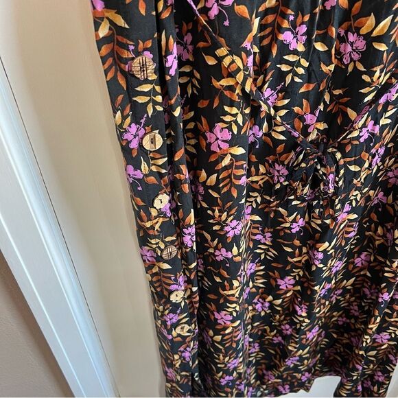 Floral Black and Purple Sleeveless Scoop Neck Maxi Sundress - Picture 7 of 7